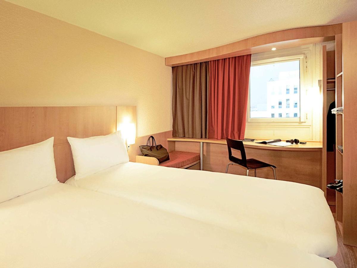 Ibis Rambouillet Hotell Exteriör bild